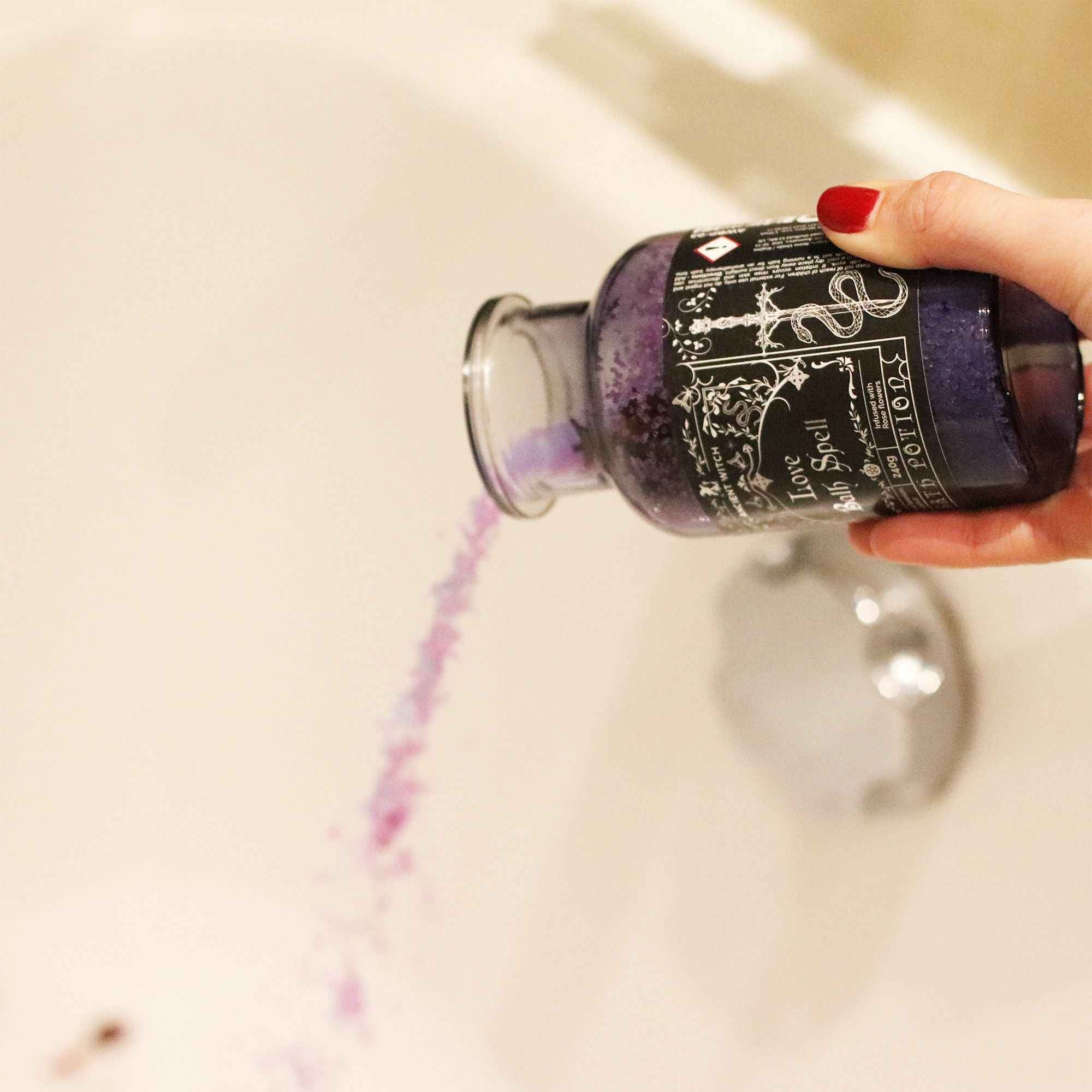 Ancient Witch Bath Spell Potion & Rose Quartz Crystal Amulet - Love
