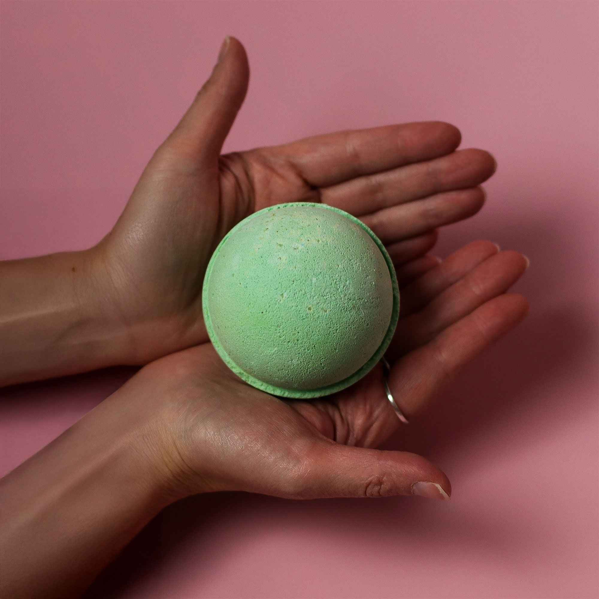 Set of 3 Peppermint & Tea Tree Bath Bombs