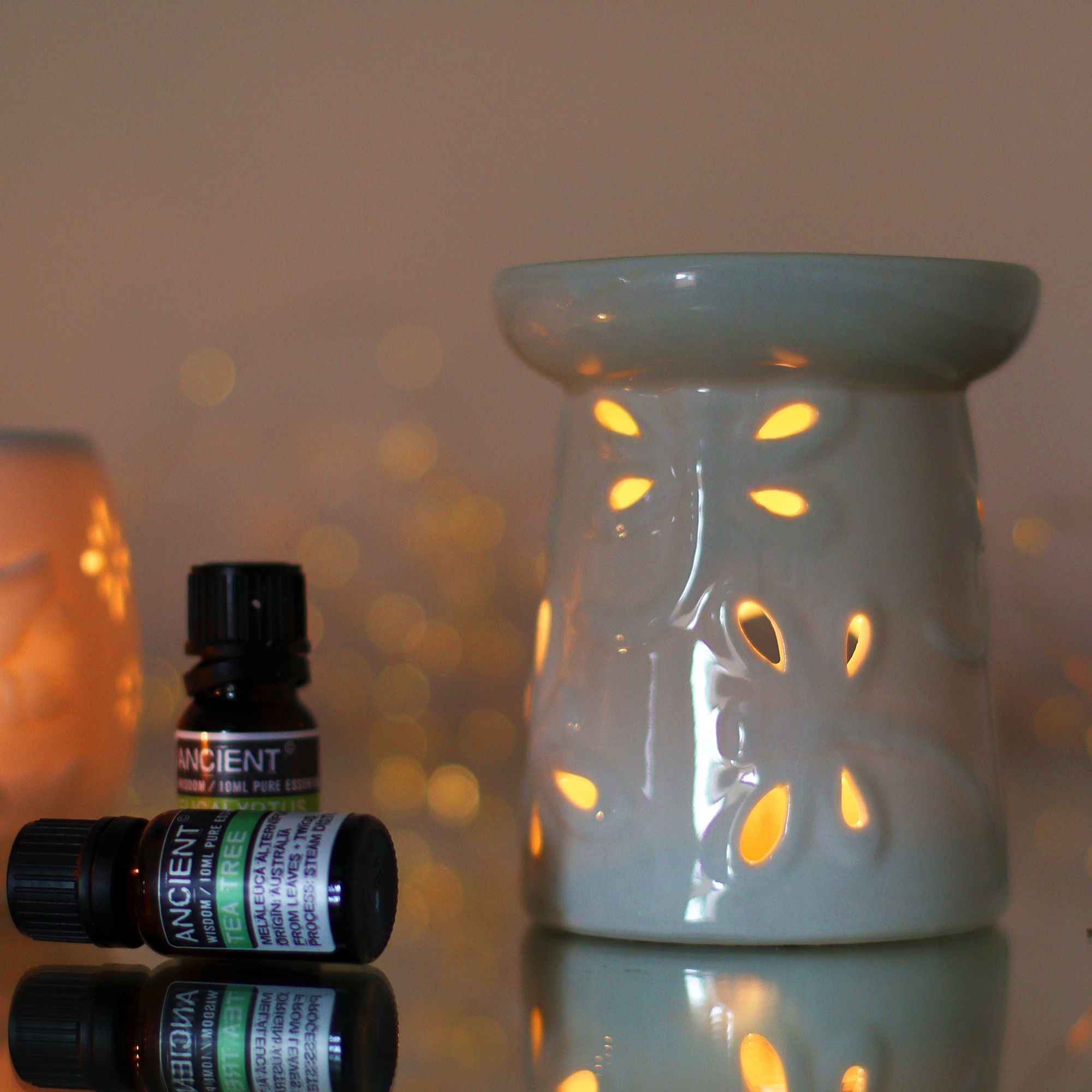 Classic White Oil Burner - Dragonfly